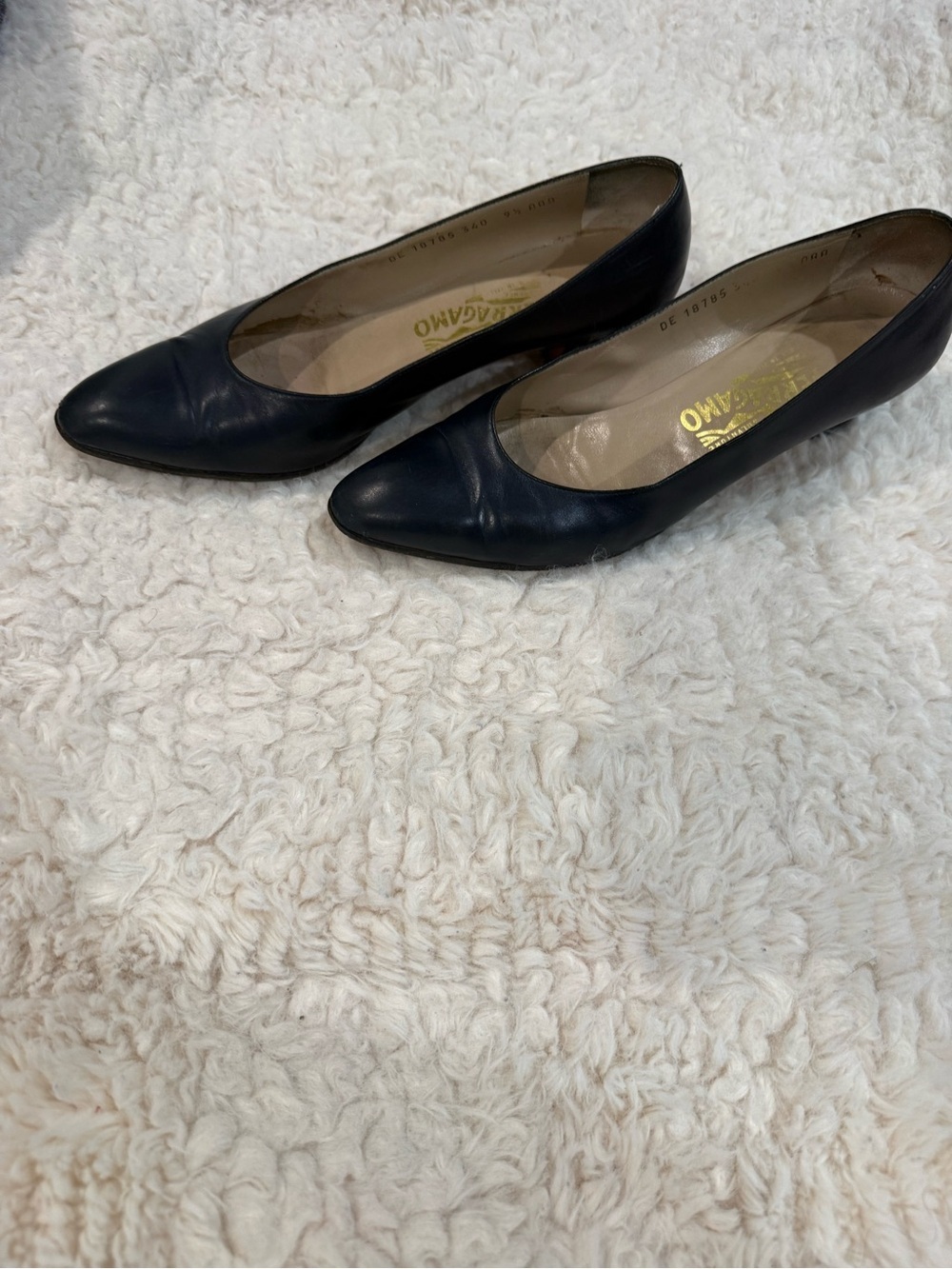 Salvatore Ferragamo Black Leather Pointed Pumps